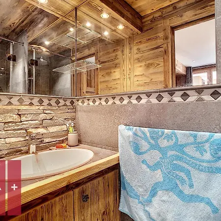 Erika 012 アパート